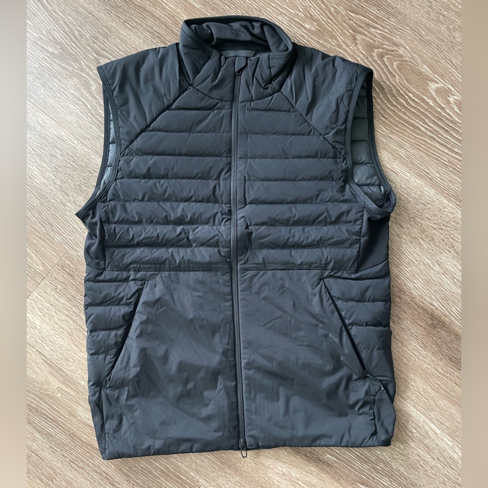 MENS LULULEMON VEST BLACK